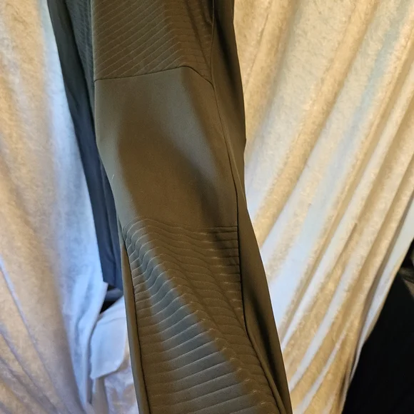 Athleta Moto Leggings - Picture 5 of 5